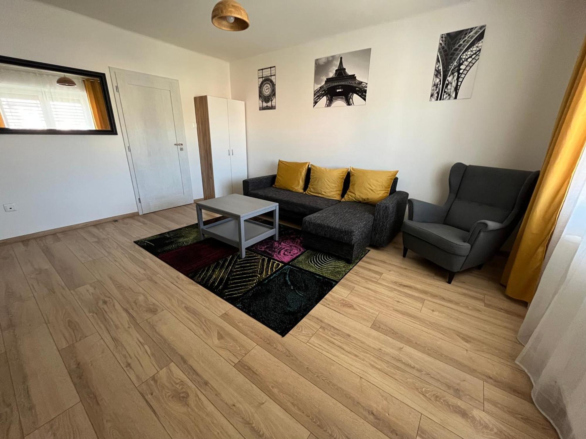 Apartments Тренчин Экстерьер фото